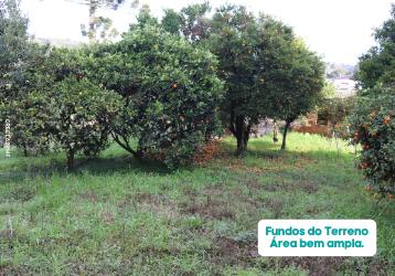 Imóvel a venda no centro de Ilópolis em amplo terreno que pode ser desmembrado